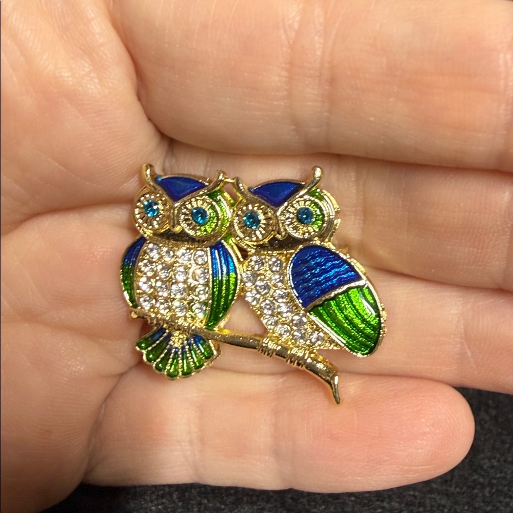 Colorful Owl Brooch - Picture 5 of 6